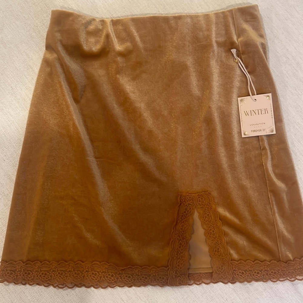 Velvet slit skirt